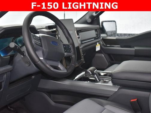 2025 Ford F-150 Lightning LARIAT
