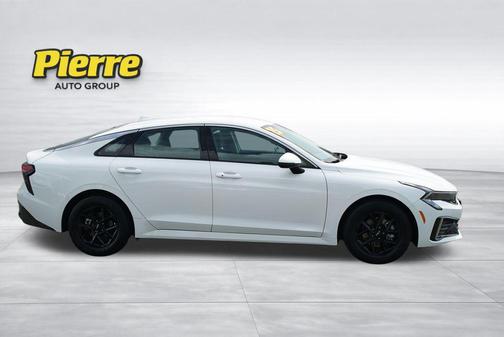 Snow White Pearl 2025 Kia K5 LXS