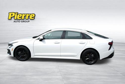Snow White Pearl 2025 Kia K5 LXS