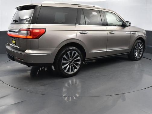 2018 Lincoln Navigator Select