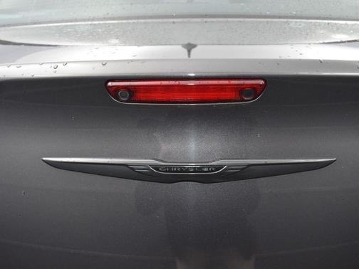 2021 Chrysler 300 Touring