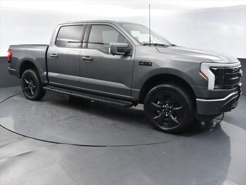 2025 Ford F-150 Lightning Platinum