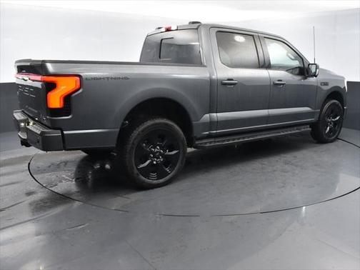 2025 Ford F-150 Lightning Platinum