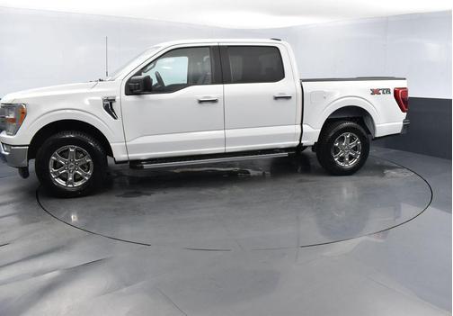 Oxford White 2022 Ford F-150 XLT