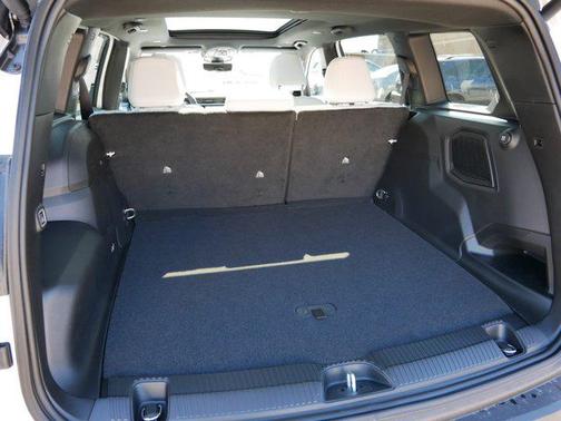 bright white clearcoat 2026 Jeep Cherokee Overland