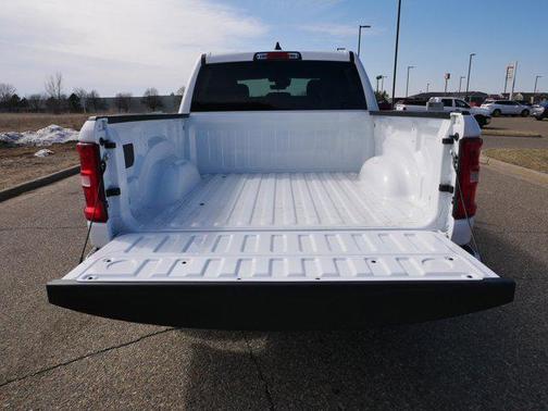 Bright White Clearcoat 2026 RAM 1500 Big Horn/Lone Star