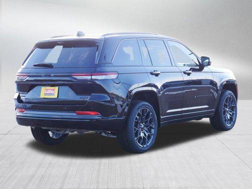 2026 Jeep Grand Cherokee Summit