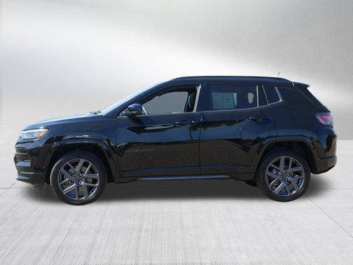 Diamond Black Crystal Pearlcoat 2025 Jeep Compass Limited