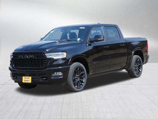 Diamond Black Crystal Pearlcoat 2026 RAM 1500 Limited