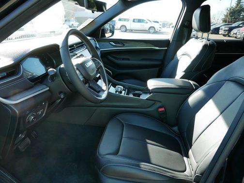 2025 Jeep Grand Cherokee 4xe Anniversary Edition