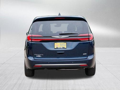 2025 Chrysler Pacifica L