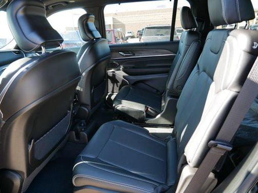 2025 Jeep Grand Cherokee L Overland