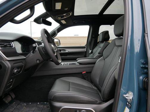 2026 Jeep Grand Wagoneer Limited Reserve 4x4