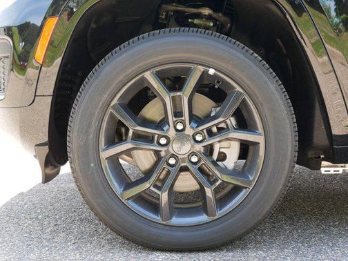 2025 Jeep Grand Cherokee 4xe Anniversary Edition