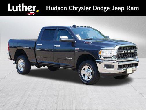 2022 RAM 2500 Tradesman Crew Cab 4x4 6'4' Box