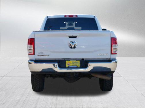 2022 RAM 2500 Big Horn Crew Cab 4x4 6'4' Box