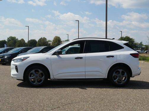 Oxford White 2023 Ford Escape ST-Line Select