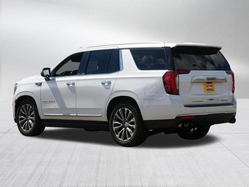 White Frost Tricoat 2021 GMC Yukon Denali