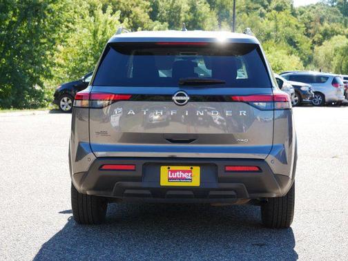 2025 Nissan Pathfinder SV 4WD