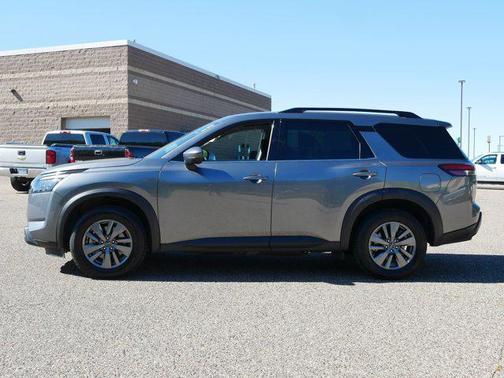 2025 Nissan Pathfinder SV 4WD