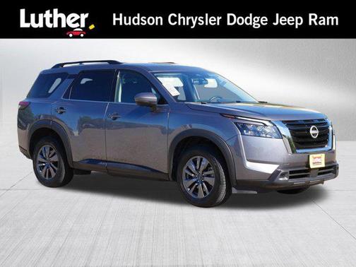 2025 Nissan Pathfinder SV 4WD