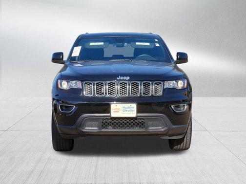 2022 Jeep Grand Cherokee Laredo