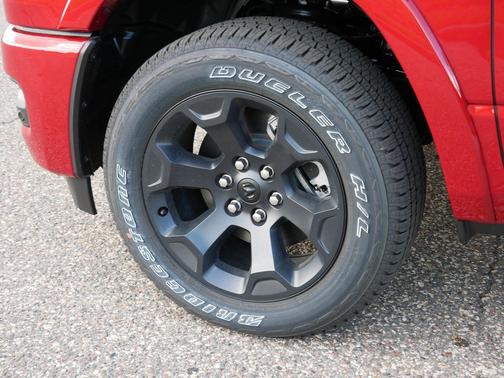 Molten Red Pearlcoat 2026 RAM 1500 Big Horn/Lone Star