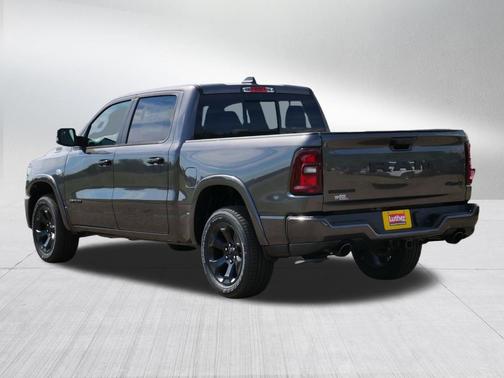 Granite Crystal Metallic Clearcoat 2026 RAM 1500 Big Horn/Lone Star