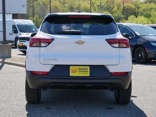 Summit White 2024 Chevrolet Trailblazer LS
