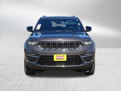 Baltic Gray Metallic Clearcoat 2024 Jeep Grand Cherokee Limited