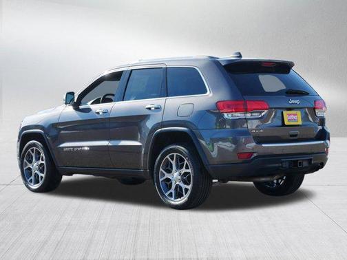 Granite Crystal Metallic Clearcoat 2019 Jeep Grand Cherokee Limited