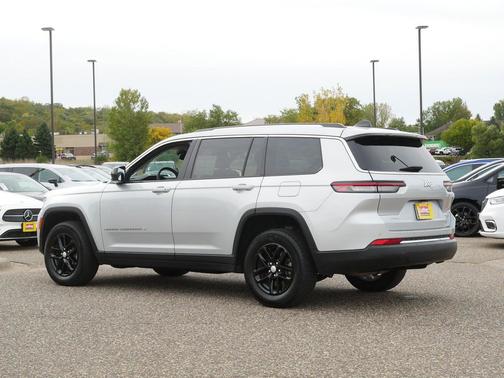 Silver Zynith 2023 Jeep Grand Cherokee L Laredo