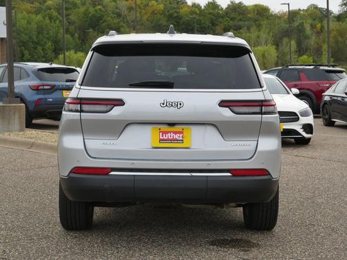 Silver Zynith 2023 Jeep Grand Cherokee L Laredo