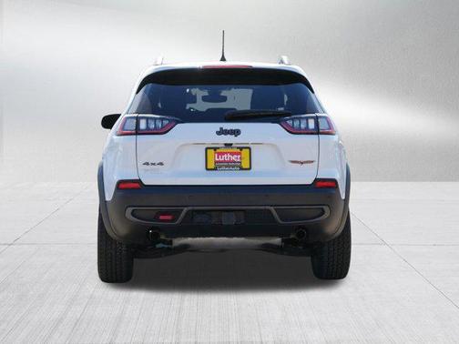 Bright White Clearcoat 2020 Jeep Cherokee Trailhawk