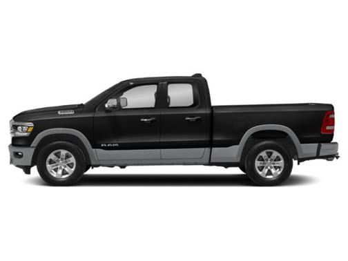Diamond Black Crystal Pearlcoat 2019 RAM 1500 Laramie