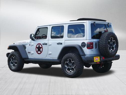 Silver Zynith Clearcoat 2023 Jeep Wrangler Rubicon