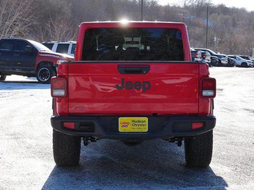 2024 Jeep Gladiator Nighthawk