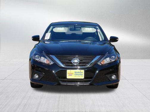 2017 Nissan Altima 3.5 SL