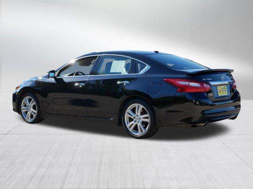 2017 Nissan Altima 3.5 SL