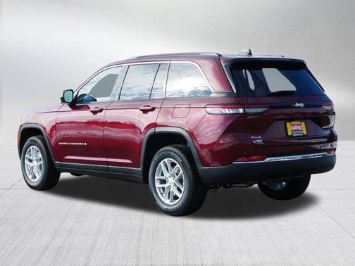 Velvet Red Pearlcoat 2026 Jeep Grand Cherokee Altitude