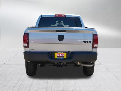 Billet Silver Metallic Clearcoat 2022 RAM 1500 Classic Warlock Quad Cab 4x4 6'4' Box