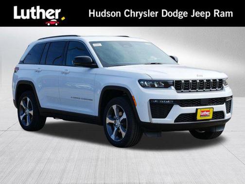 Bright White Clearcoat 2026 Jeep Grand Cherokee Limited
