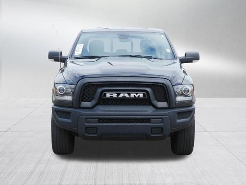 Diamond Black Crystal Pearlcoat 2024 RAM 1500 Classic Warlock Crew Cab 4x4 5'7' Box