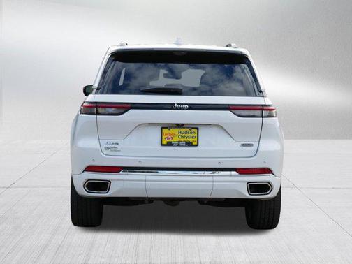 2022 Jeep Grand Cherokee Overland