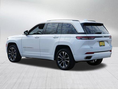 2022 Jeep Grand Cherokee Overland