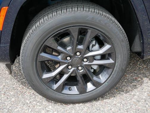 Fathom Blue Pearlcoat 2026 Jeep Grand Cherokee Limited