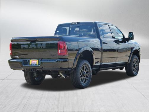 Diamond Black Crystal Pearlcoat 2026 RAM 2500 Limited Crew Cab 4x4 6'4' Box