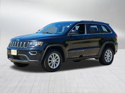 2022 Jeep Grand Cherokee Laredo