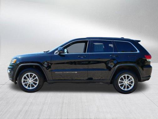 2022 Jeep Grand Cherokee Laredo