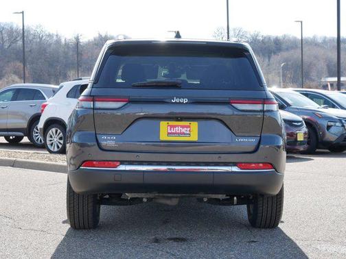 2023 Jeep Grand Cherokee Laredo
